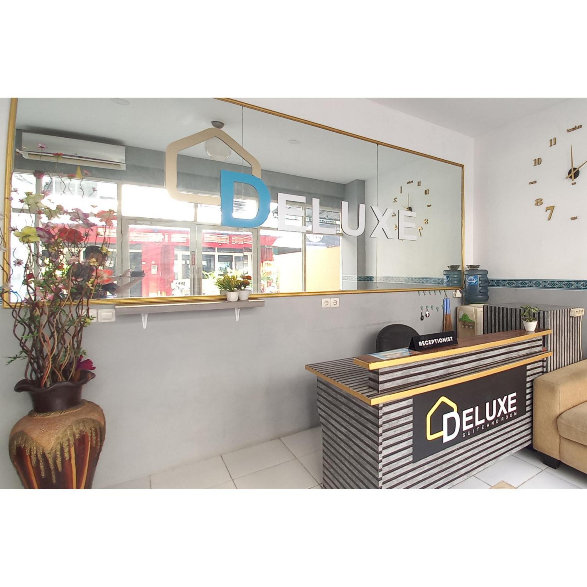 Reddoorz At Deluxe Hotel Near Terminal Purabaya Bungurasih Sidoarjo Kültér fotó